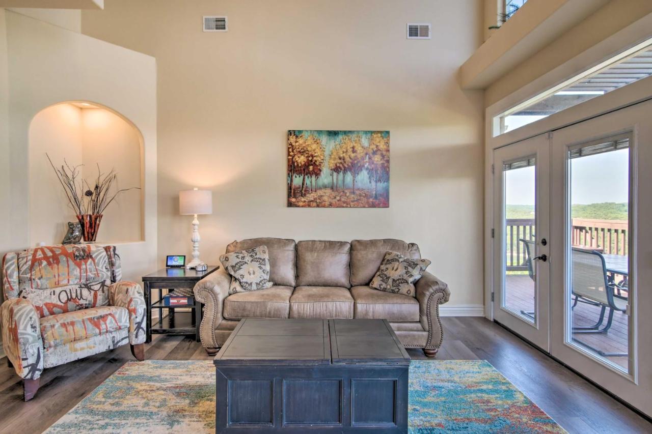 Апартаменты Luxe Branson Retreat With Mtn Views And Pool Access! Экстерьер фото