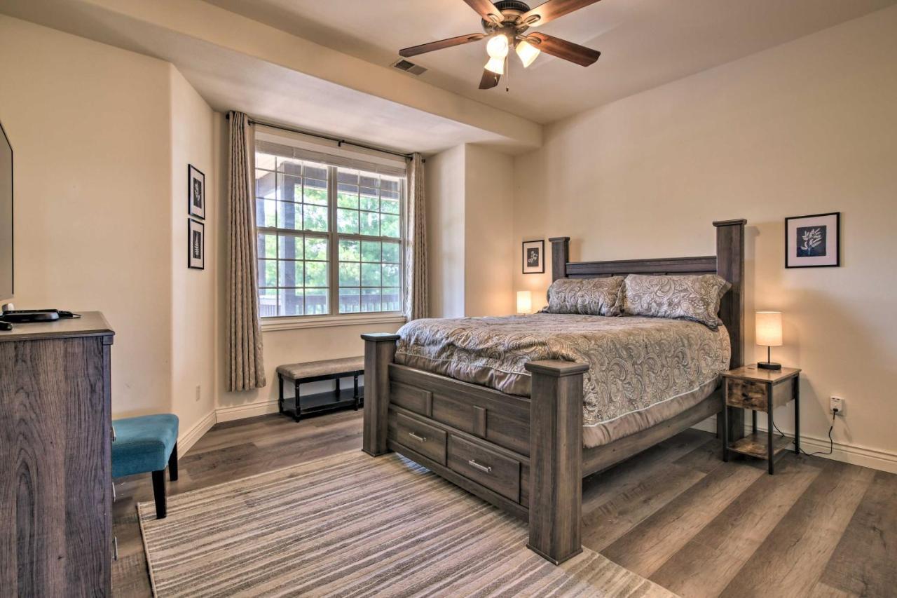 Апартаменты Luxe Branson Retreat With Mtn Views And Pool Access! Экстерьер фото