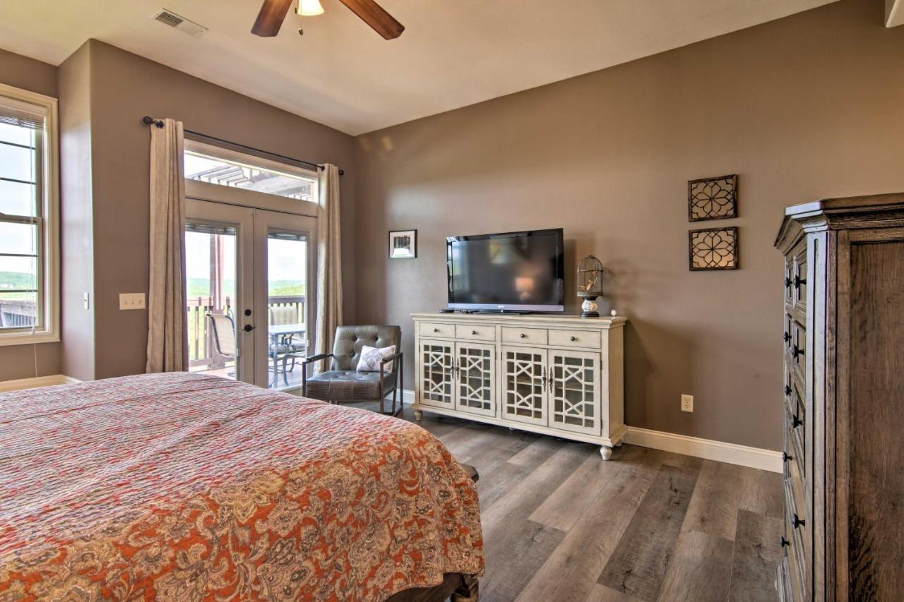 Апартаменты Luxe Branson Retreat With Mtn Views And Pool Access! Экстерьер фото